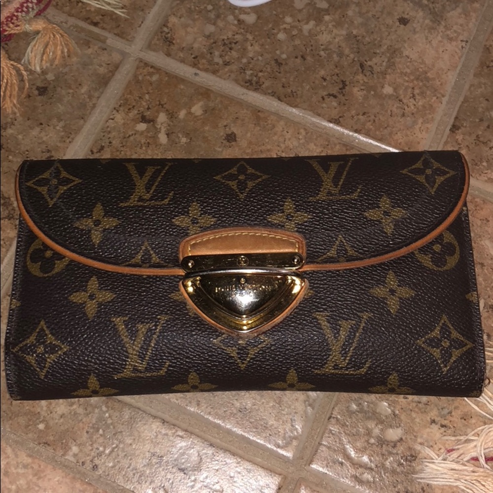 Authentic Louis Vuitton wallet!